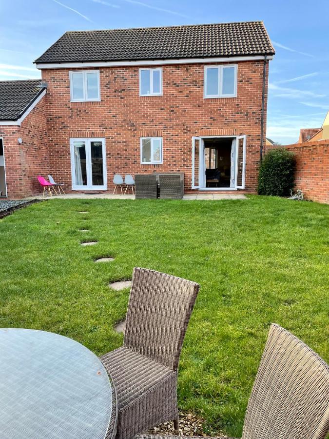 Stunning Large Detached Gloucester, 4 Beds, 3 Bedroom, 2 Bathroom Property, Nr Chelt, The Docks And Quays Sleeps 6 Exterior foto